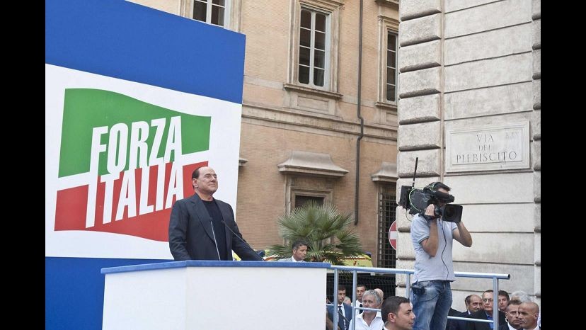 Forza Italia, Berlusconi: Legge uguale per tutti? Ipocrisia inaccettabile