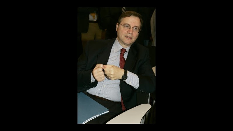 Crisi, Visco: Esm insufficiente se unico strumento