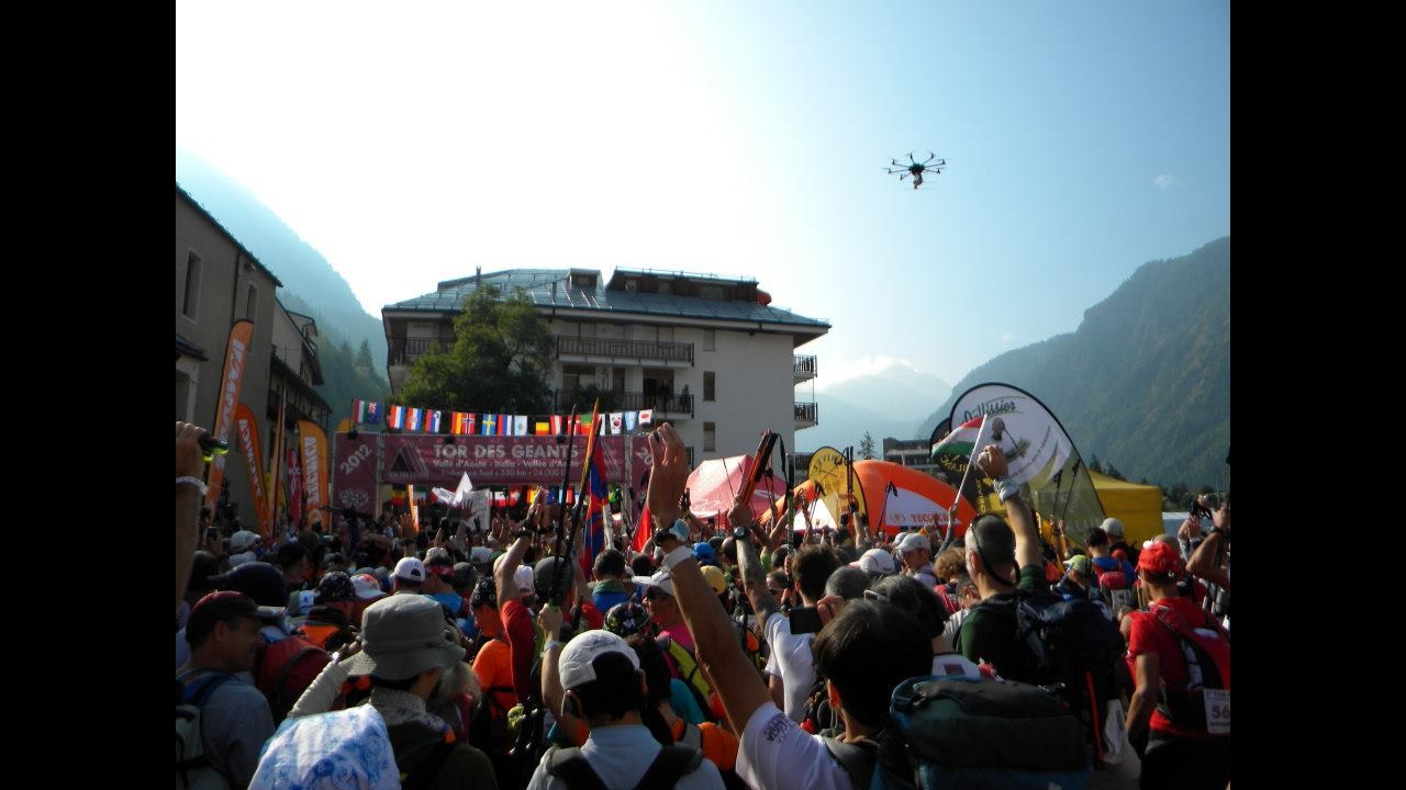 Val d’Aosta, al via ultra maratona Tor des Geants: ritirati i favoriti