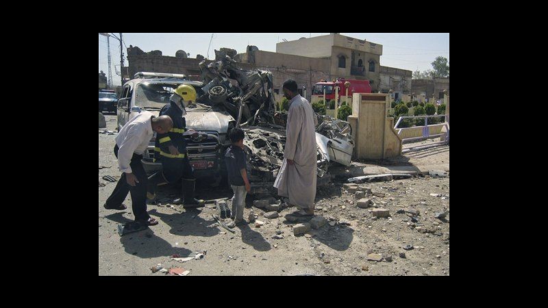 Giornata di sangue in Iraq, 92 vittime in ondata di attentati