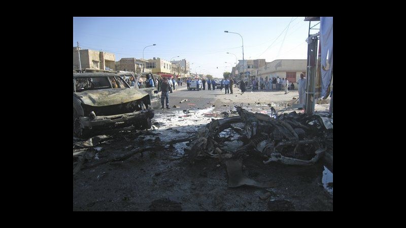 Iraq, bomba fuori da base militare Kirkuk: morte 7 reclute