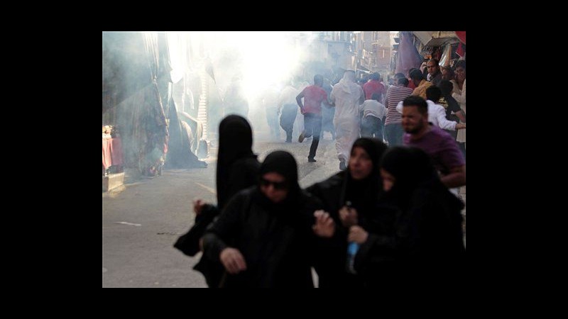 Bahrain, marcia antigovernativa a Manama: polizia usa gas lacrimogeni