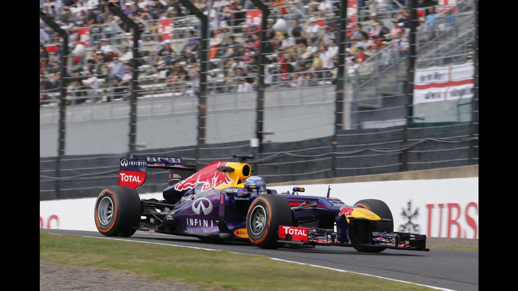 F1, Giappone: Vettel più veloce nelle libere, Ferrrari indietro