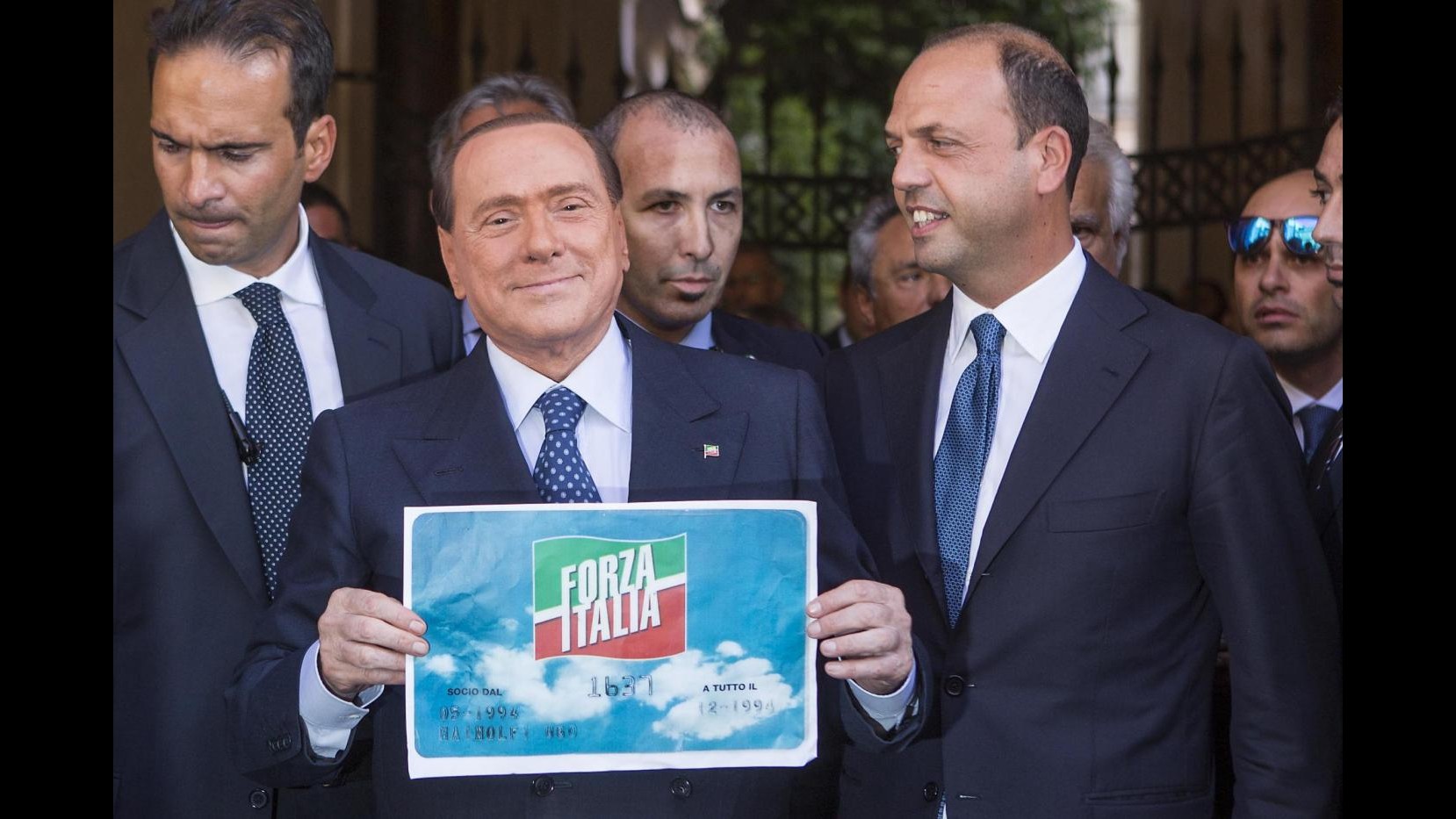 Pdl, Berlusconi non convince ‘lealisti’: stamani incontra Alfano