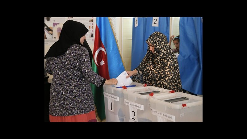 Azerbaigian, Osce: Scorrettezze e brogli in voto presidenziale