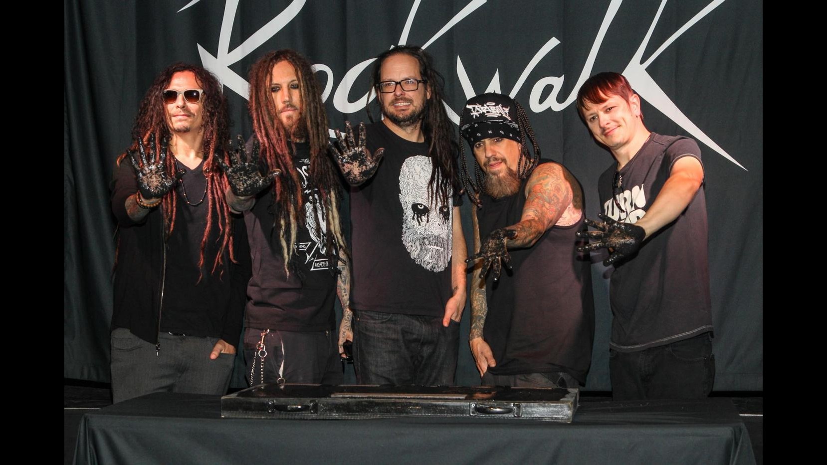 I Korn onorati sulla rockwalk di Hollywood