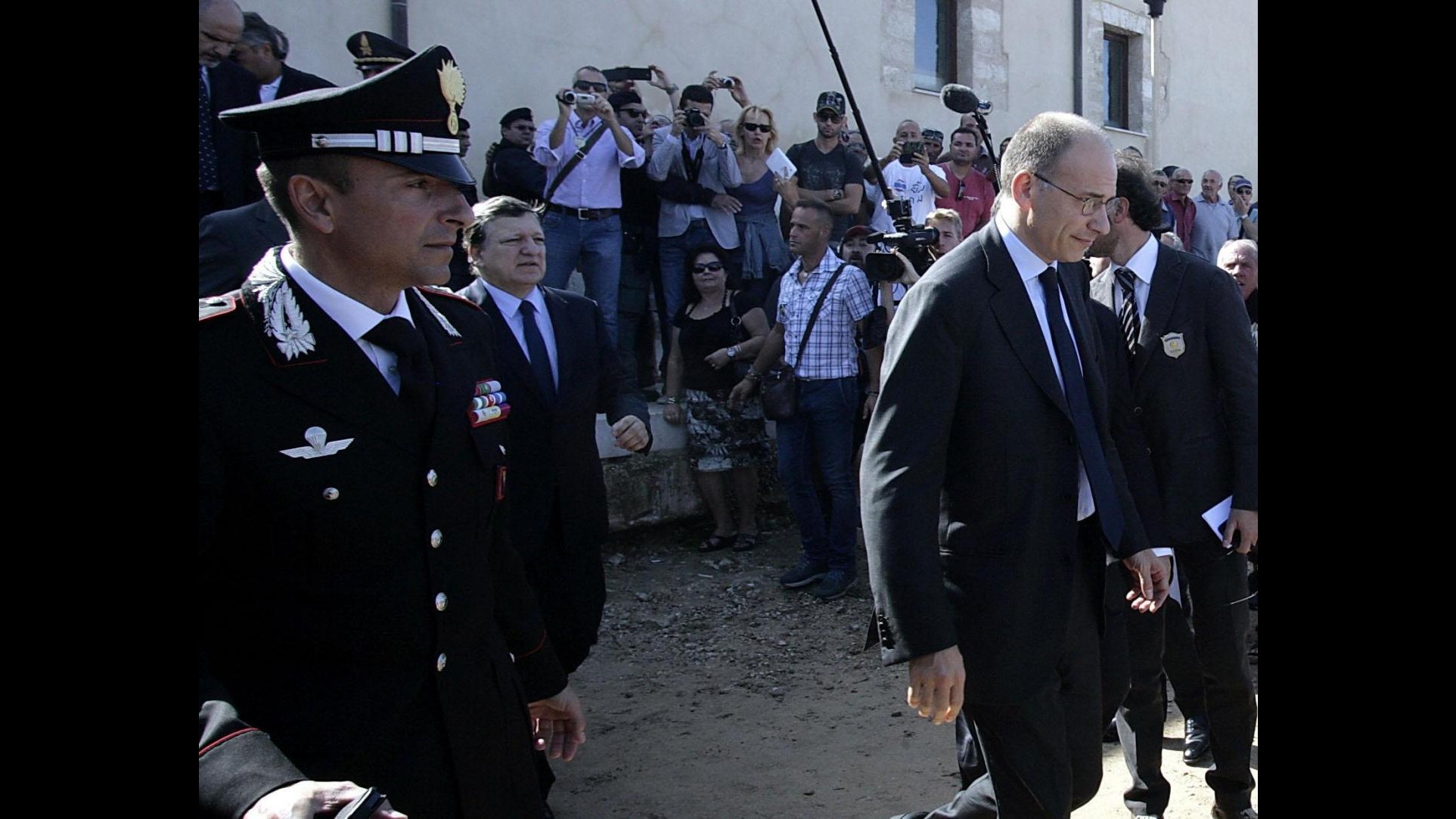 Lampedusa, Letta: Scuse per sofferenza drammatica e tragedia immane