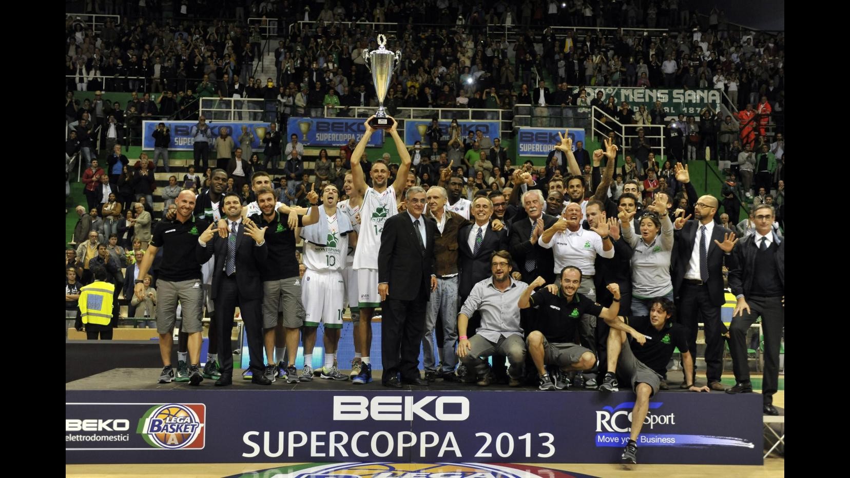 Basket, Supercoppa: trionfa Siena, Varese battuta 81-66