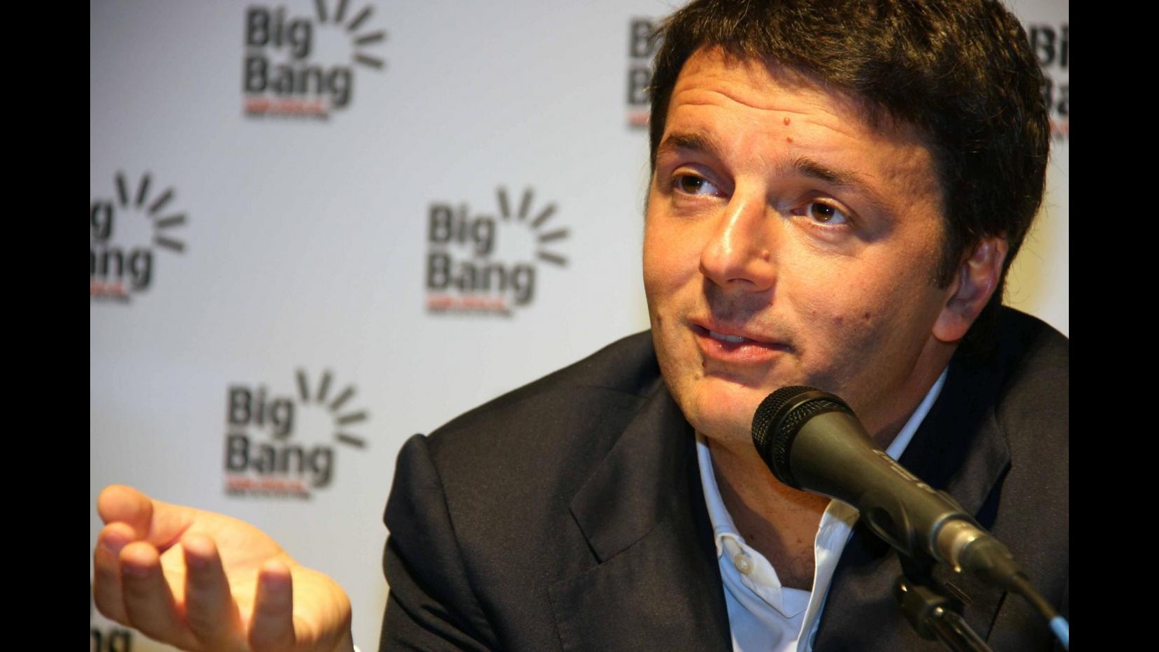 Renzi (Pd): Non mi dimetto da sindaco, non cerco posto in parlamento