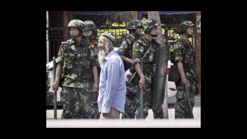 Cina, in 2 mesi 100 arresti in Xinjiang per estremismo religioso