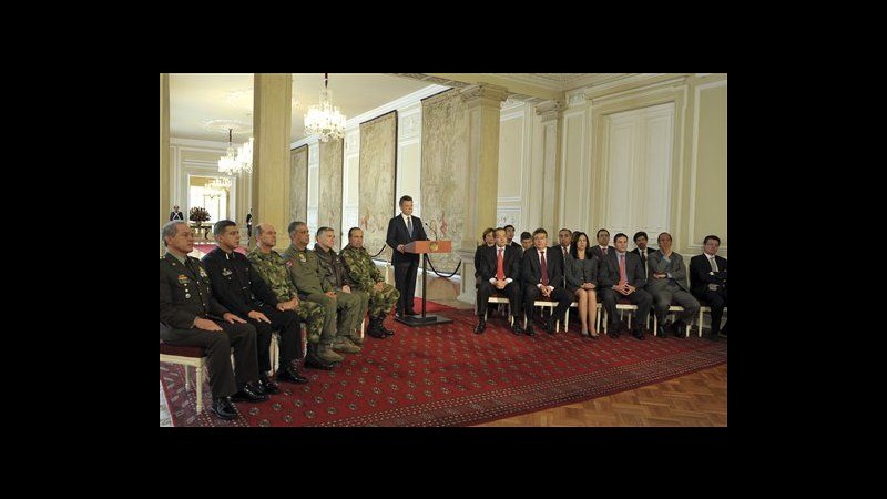 Colombia, accordo Farc-governo per avvio colloqui pace a ottobre