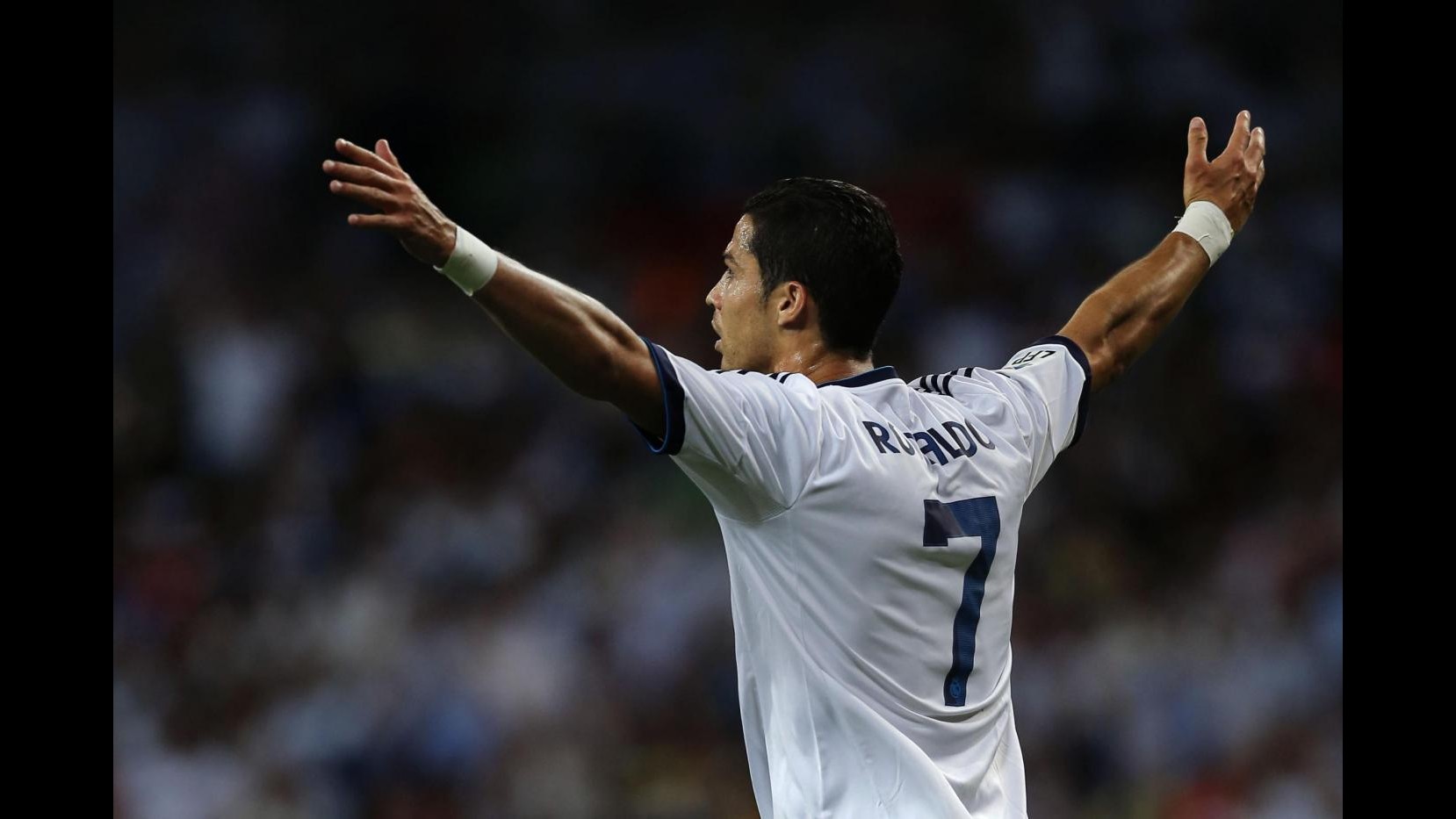 Calcio, Ronaldo: Triste al Real, ma non per soldi. Mio impegno massimo