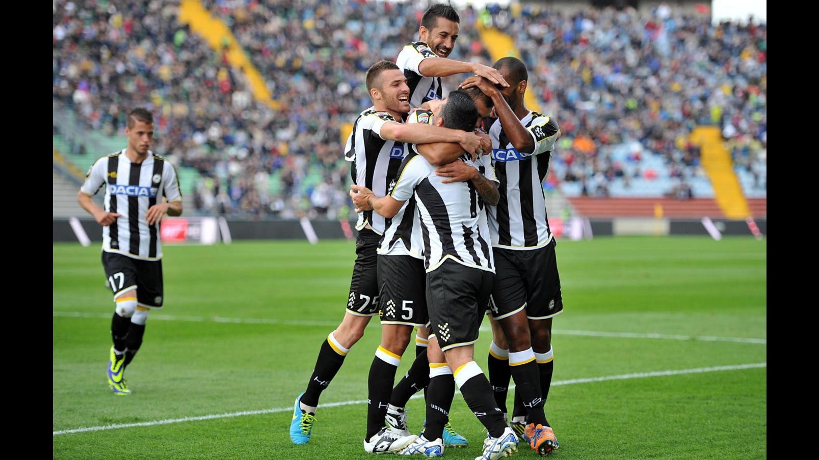 Udinese implacabile in casa: Cagliari battuto 2-0