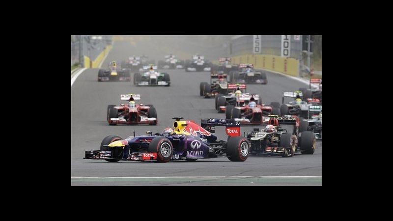 F1, Vettel vince il Gran Premio di Corea e vede il quarto Mondiale consecutivo. Alonso è sesto con la Ferrari