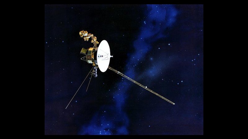 Spazio, Voyager 1 sta per uscire da Sistema solare 35 anni dopo lancio