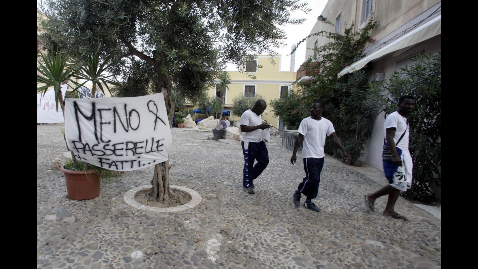 Sbarchi, Boldrini: Non si sdogani tragedia solo con commozione. Indagati i superstiti