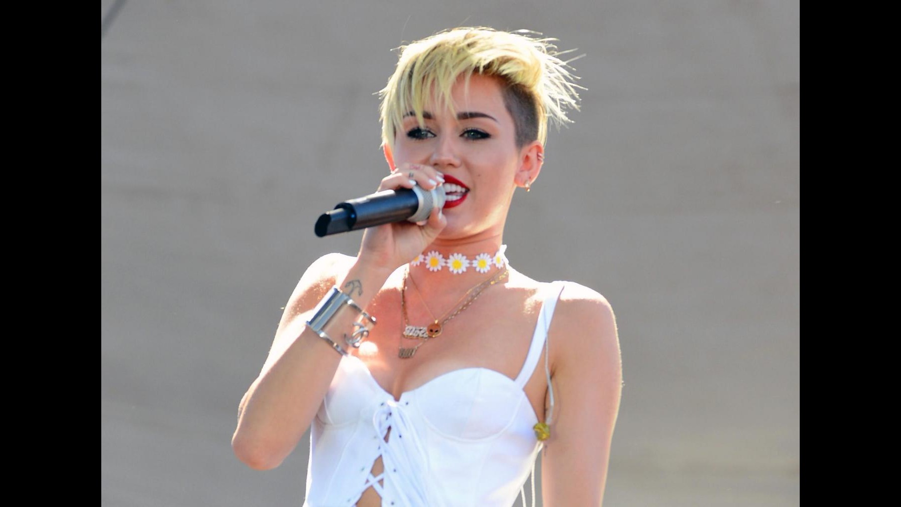 Sinead O’Connor a Miley Cyrus: Scuse pubbliche o azione legale