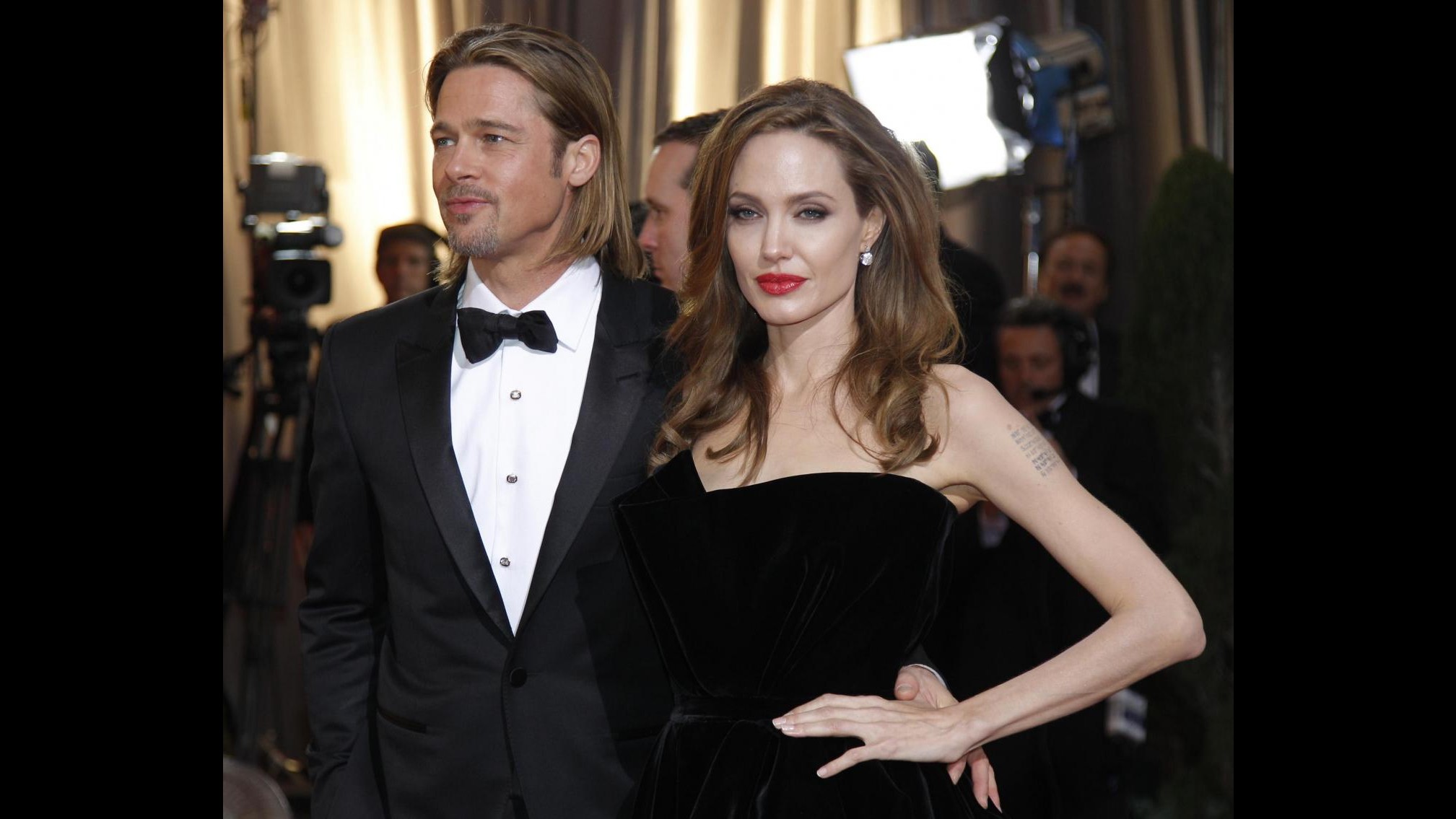 Angelina Jolie: Rob e Kristen ora soffrono per storia creata a tavolino