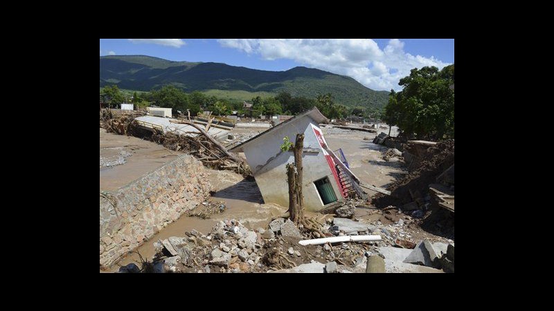 Messico, salgono a 155 i morti per uragani Ingrid e Manuel