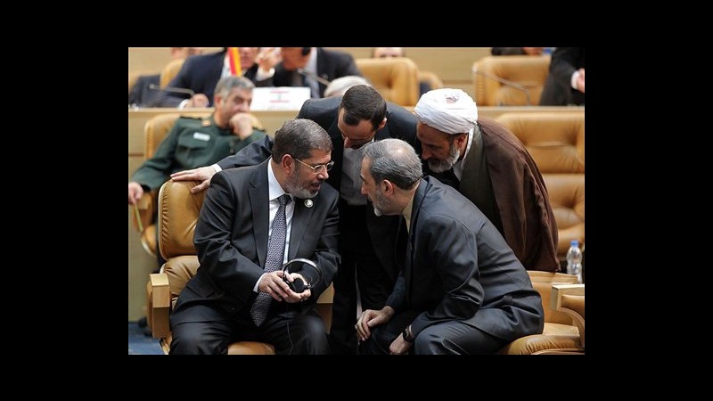 Tv Iran traduce Bahrain invece di Siria in invettiva Morsi: è scontro