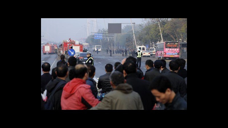 Cina, esplosioni fuori sede Partito comunista nel nord: un morto