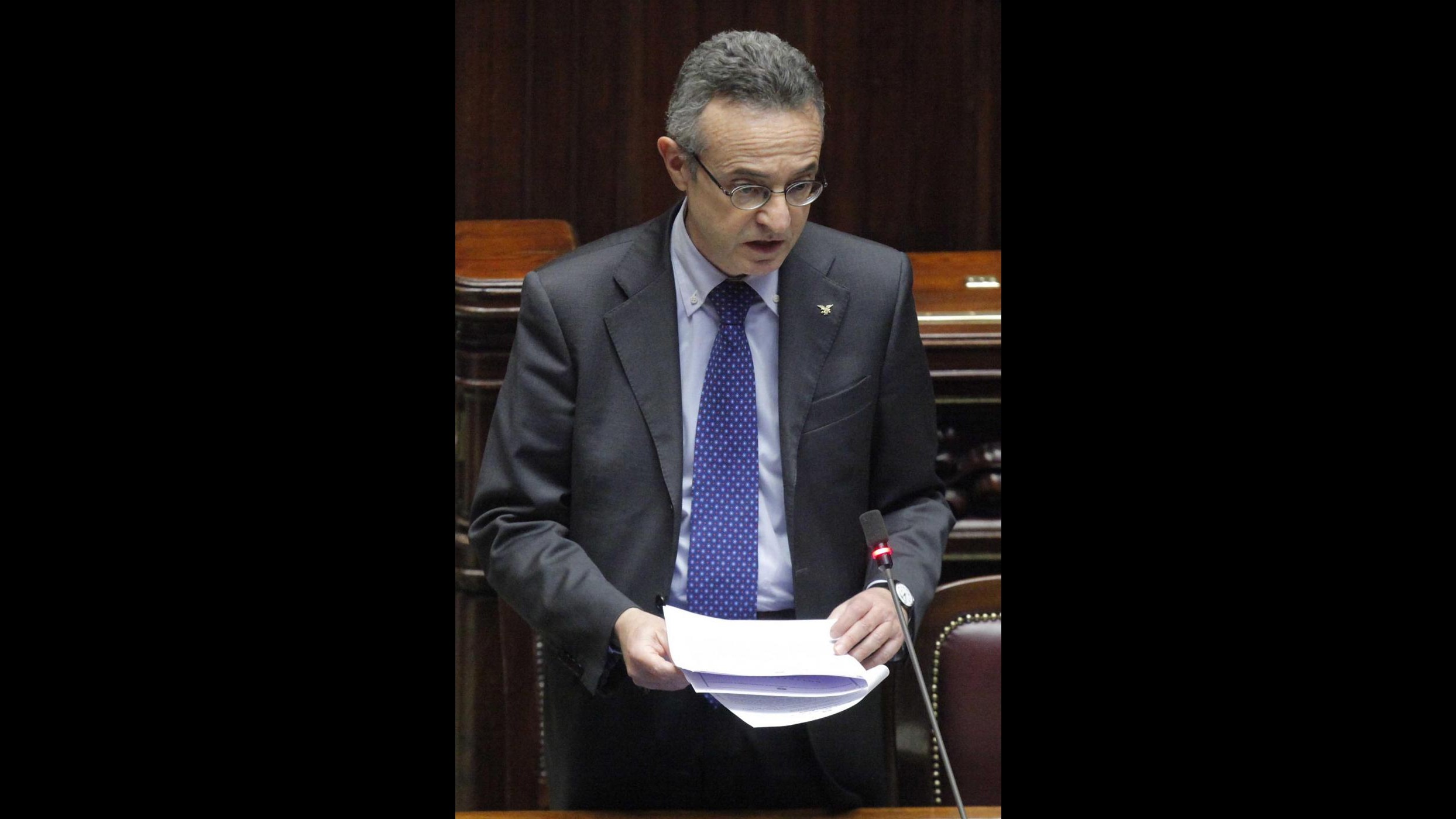 Catania: Chi verrà dopo Monti? Monti o persone come Corrado Passera