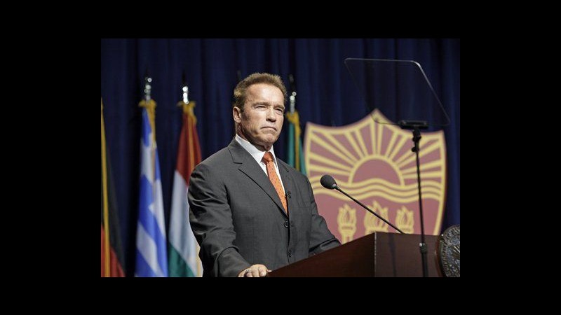 Schwarzenegger torna in scena, insegnerà in suo istituto in California