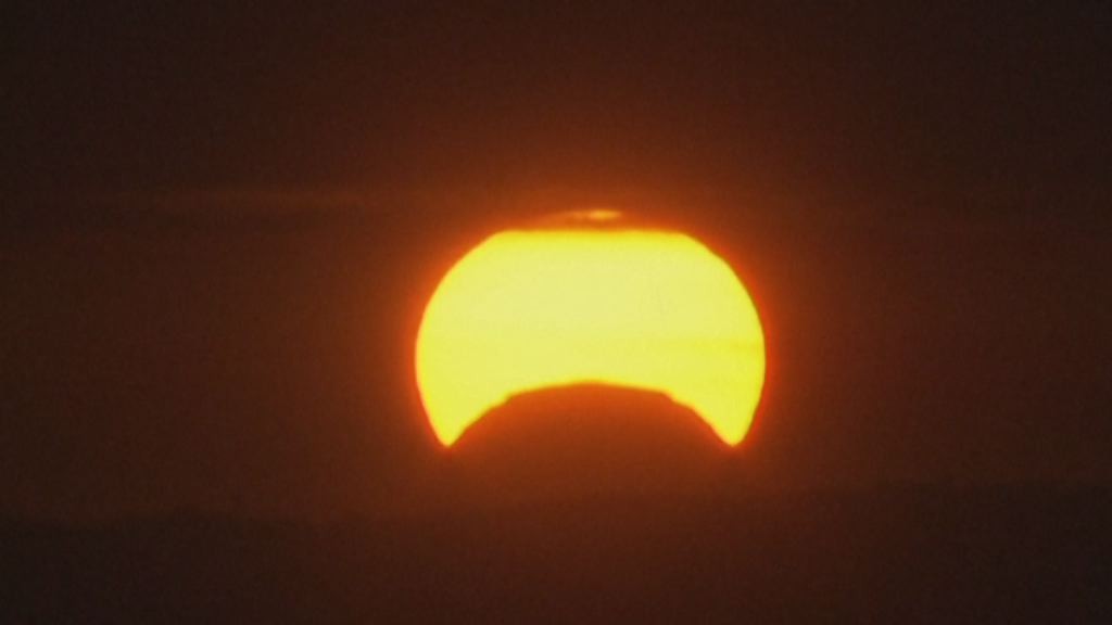 Oscurato il sole: arriva l’eclissi di sole ibrida