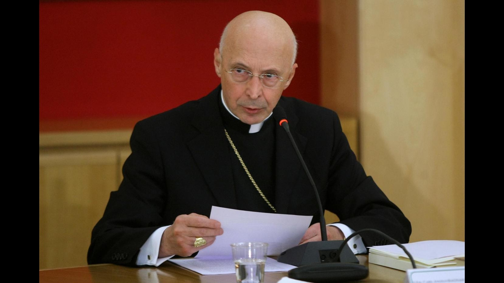 Bagnasco si scaglia contro corruzione politica e unioni civili