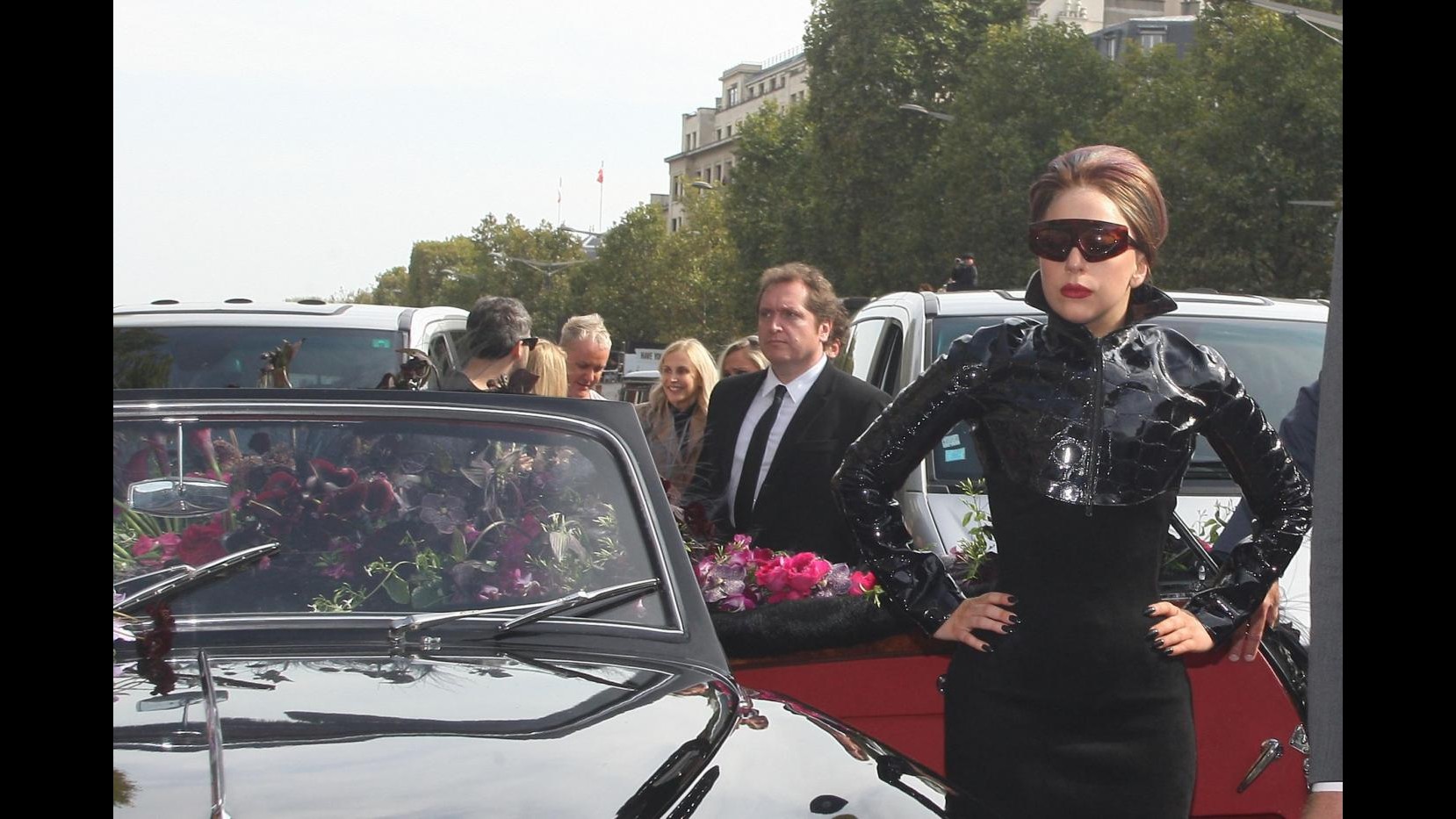 Lady Gaga festeggia successo profumo Fame: 6 milioni di boccette