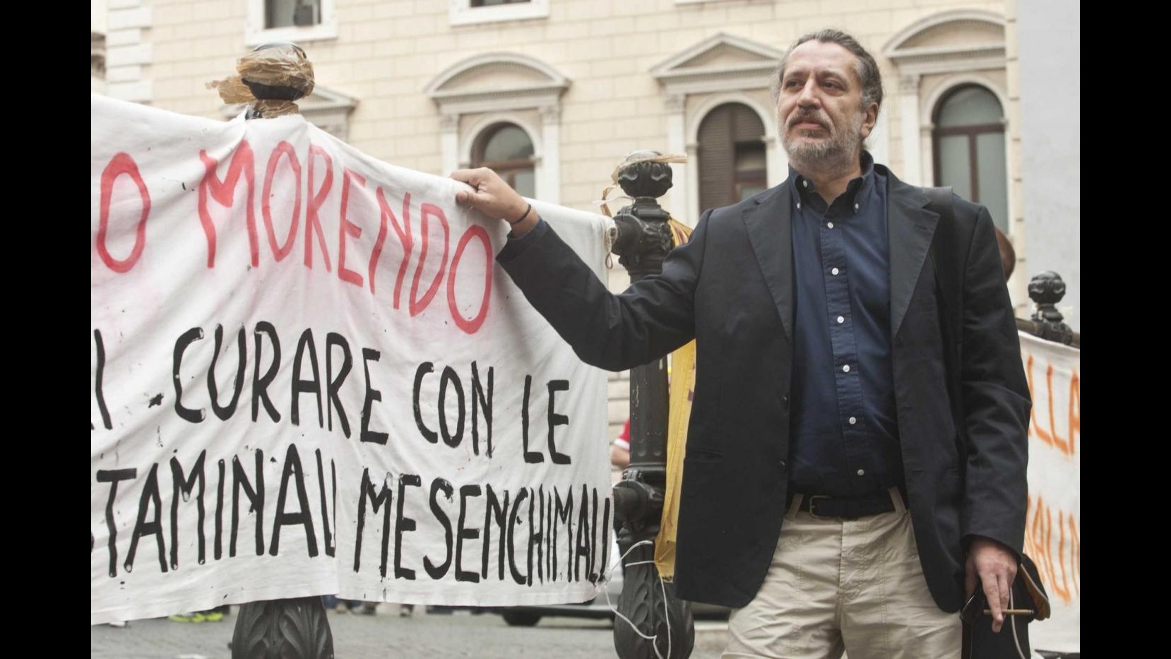 Staminali, Vannoni al Papa: In Vaticano clinica dove potremmo operare