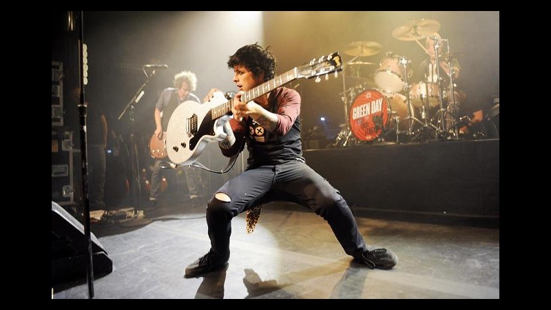 Green Day, Billie Joe Armstrong in cura per abuso di sostanze