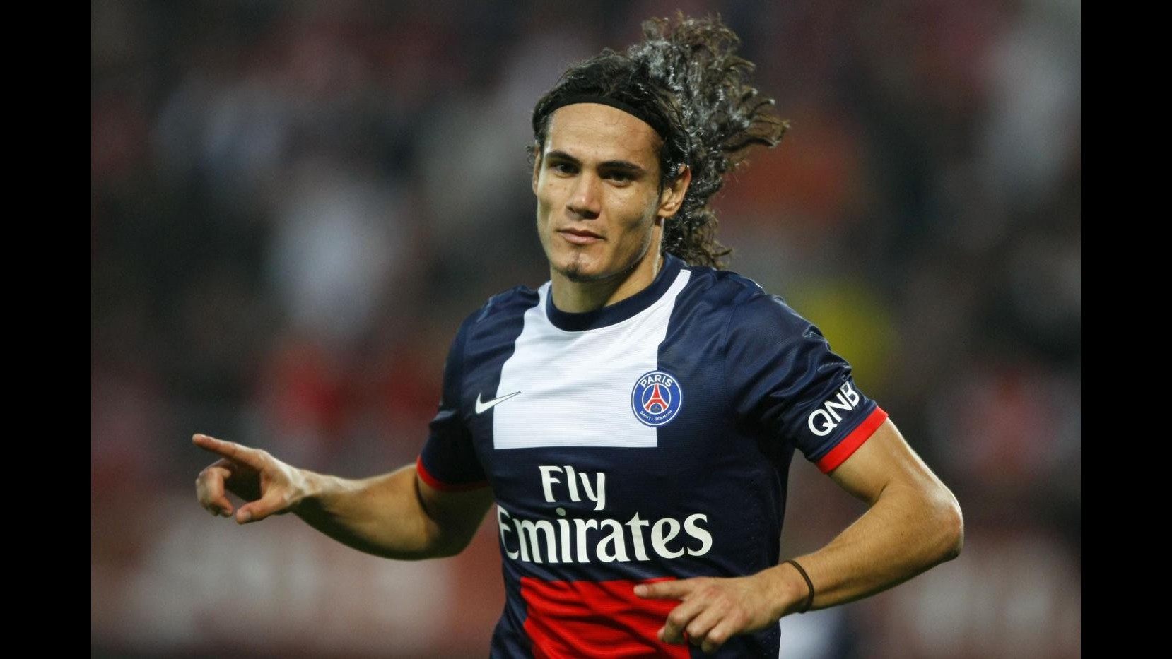 Calcio, Ligue 1: poker Psg al Lorient, doppietta Cavani
