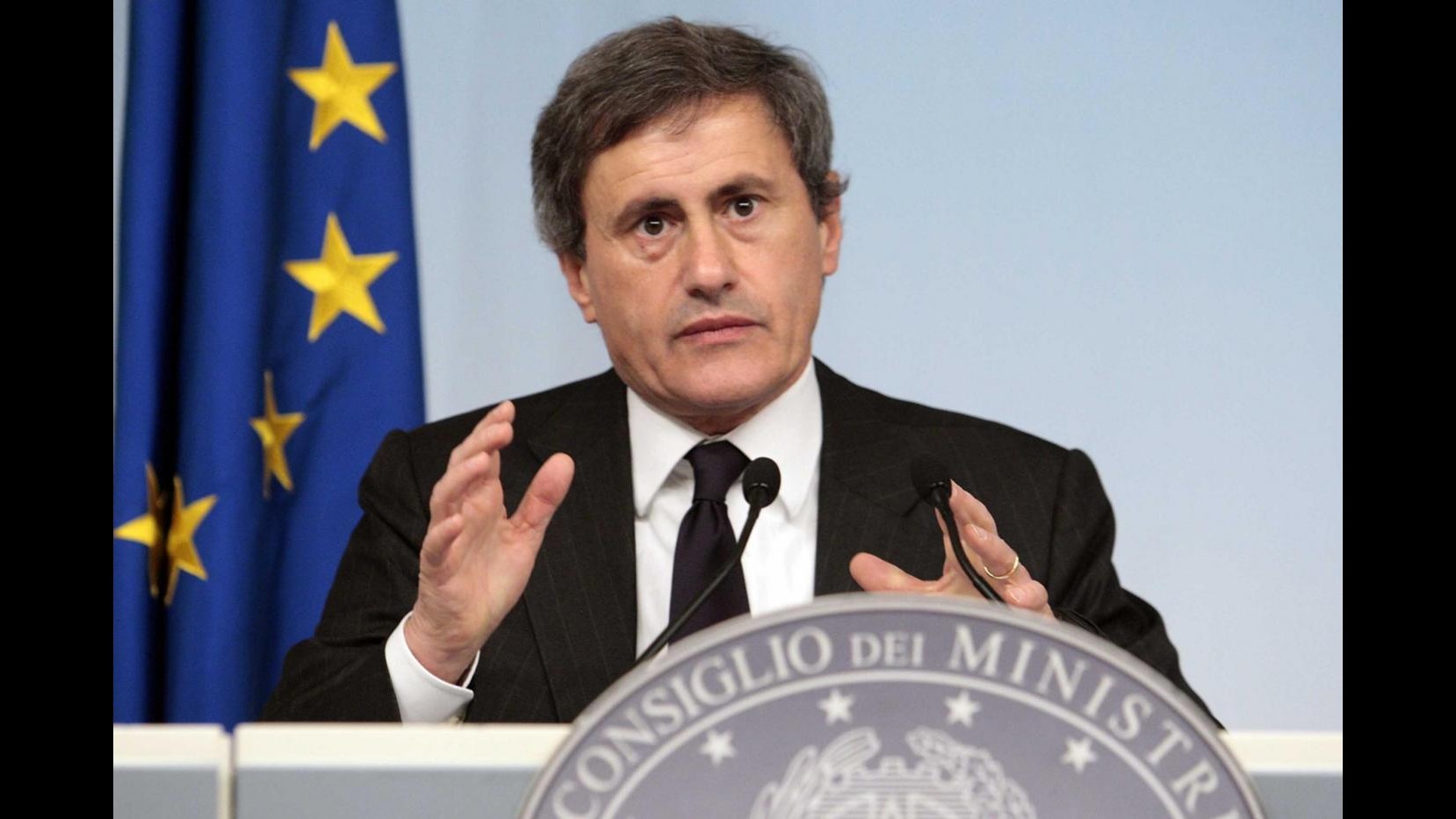 Fondi Pdl, Alemanno: Azzeramento totale per rifondare centrodestra