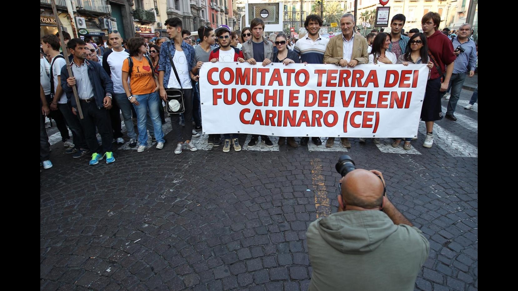 Caserta,2 arresti per roghi di rifiuti tossici in Terra dei Fuochi