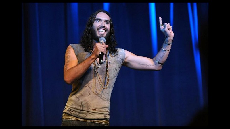 Russell Brand evita Victoria Beckham dopo la storia con Geri Halliwell
