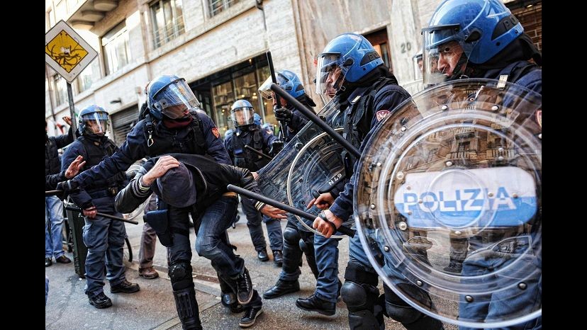 Torino, Profumo a polo universitario: tensioni tra studenti e polizia