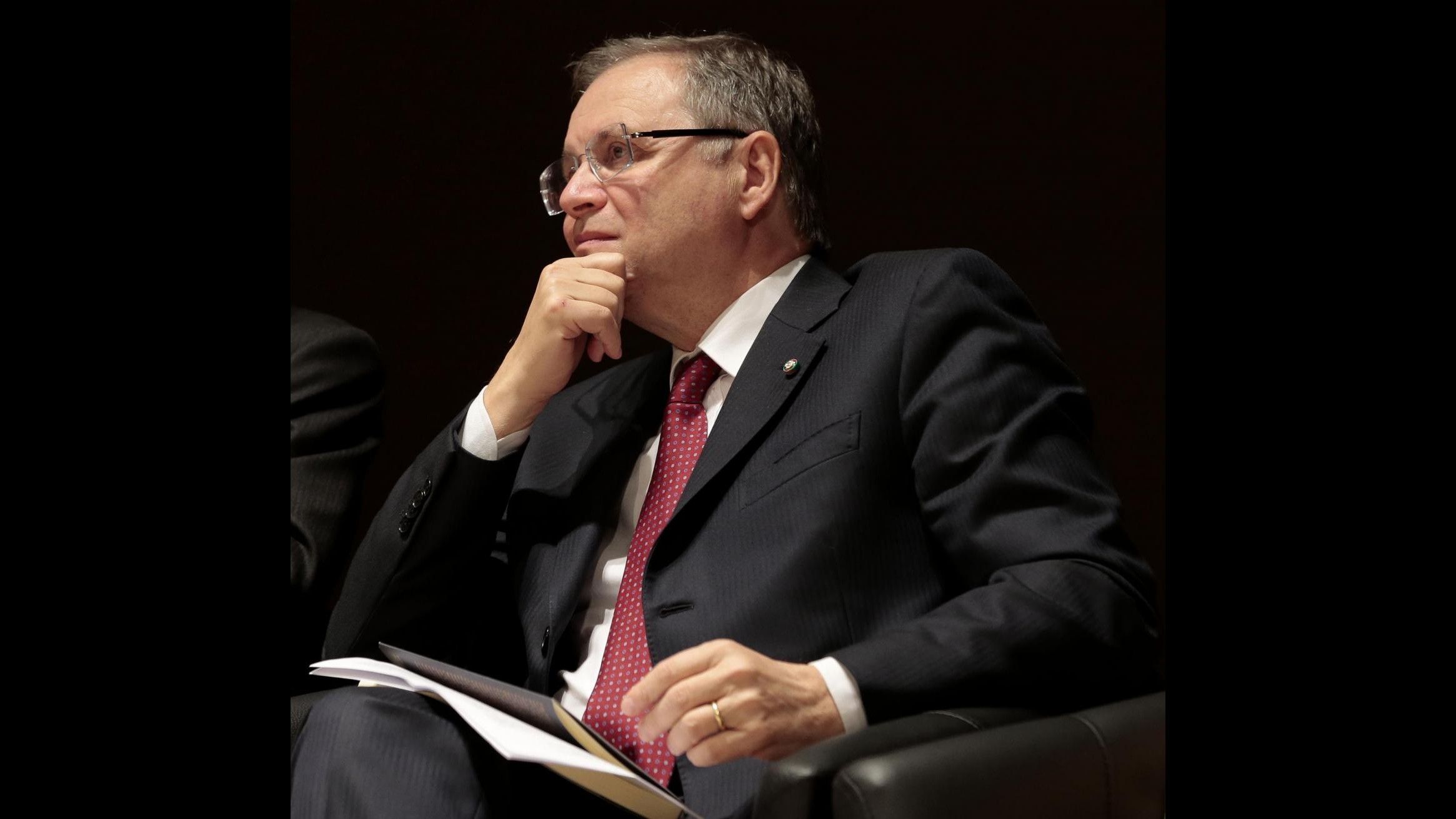 Visco: Banche non responsabili crisi, ma facciano loro parte