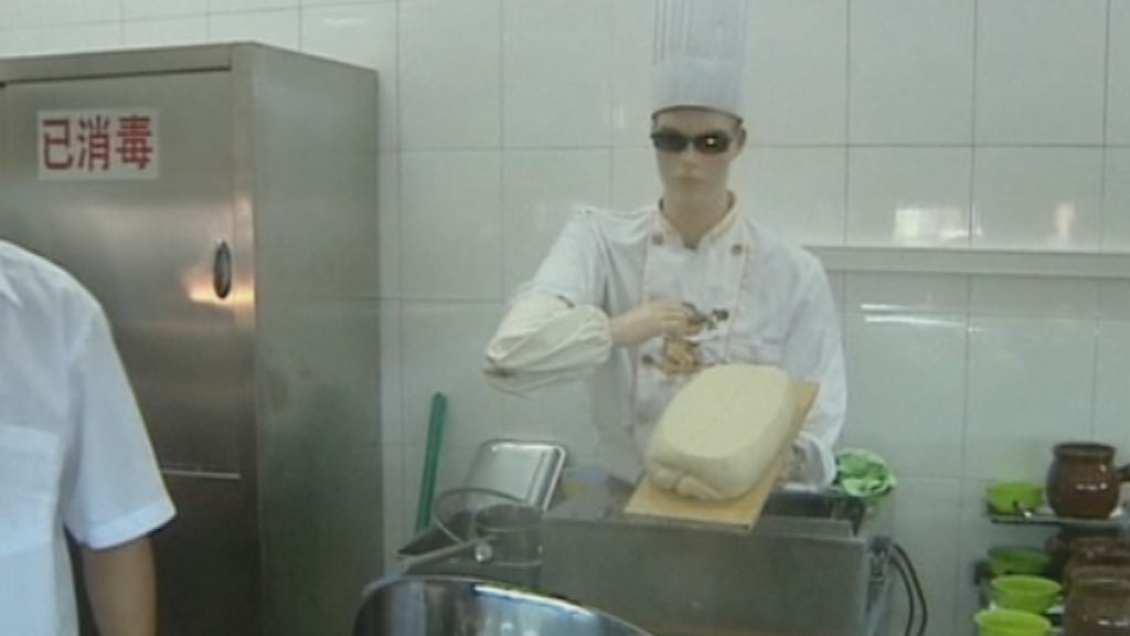 Cina, arriva il robot che cucina i noodles