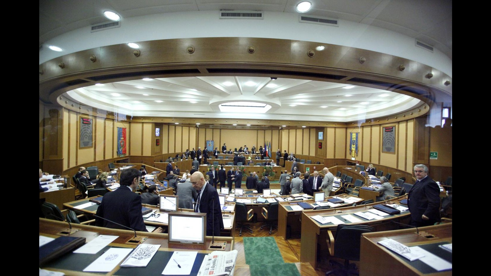Fondi Pdl, Lazio approva a unanimità tagli commissioni straordinarie