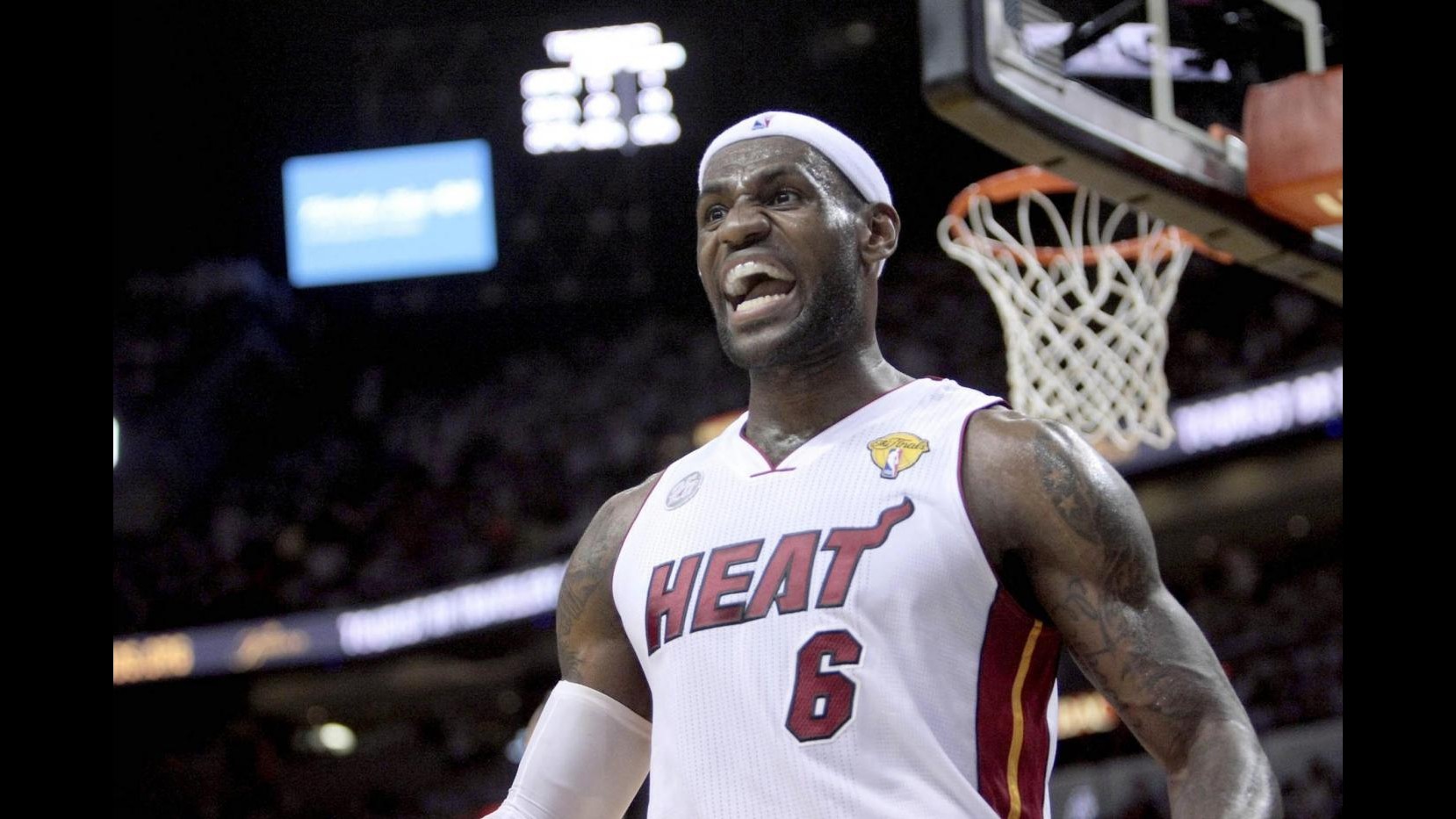 Nba al via: tutti contro Miami. Attesa per i 4 italiani, Belinelli sogna il titolo con S. Antonio
