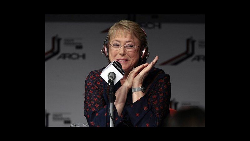 Cile, Bachelet: Se eletta riforma istruzione e percorso verso nozze gay
