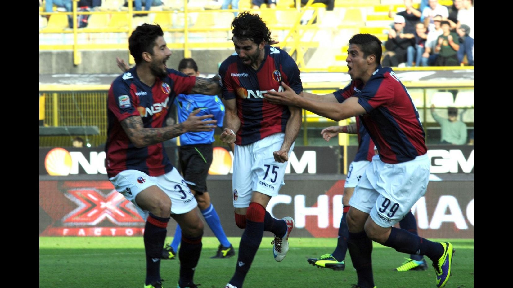 Serie A, il Bologna rompe il ghiaccio: Crespo stende il Livorno