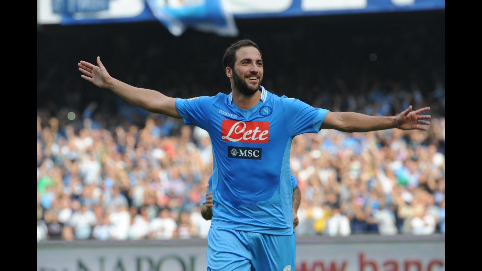 Serie A, Napoli passeggia contro Toro: Higuain trasforma due rigori