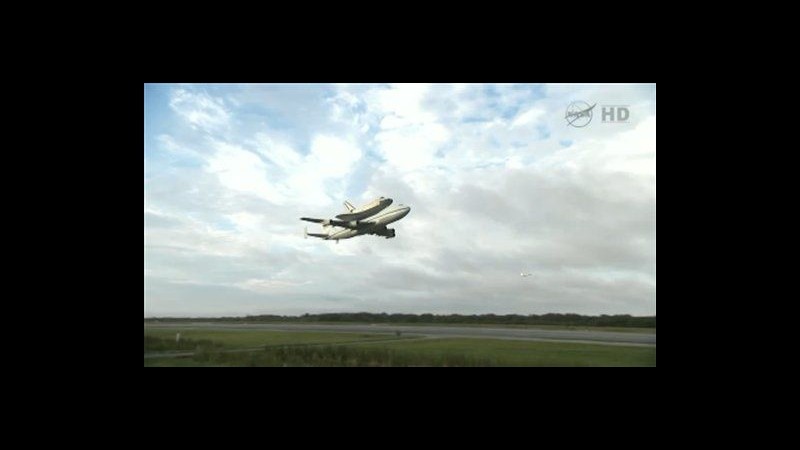 Iniziato ultimo viaggio per shuttle Endeavour, da Florida a California