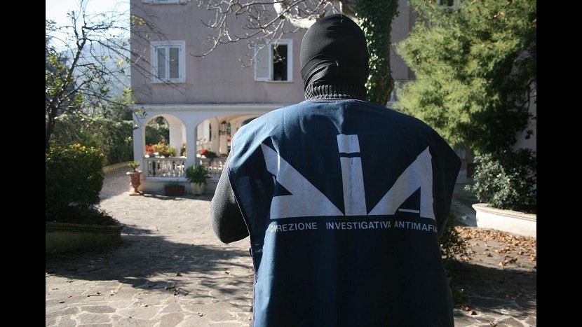 Camorra, latitante clan ‘Mallardo’ catturato nel casertano