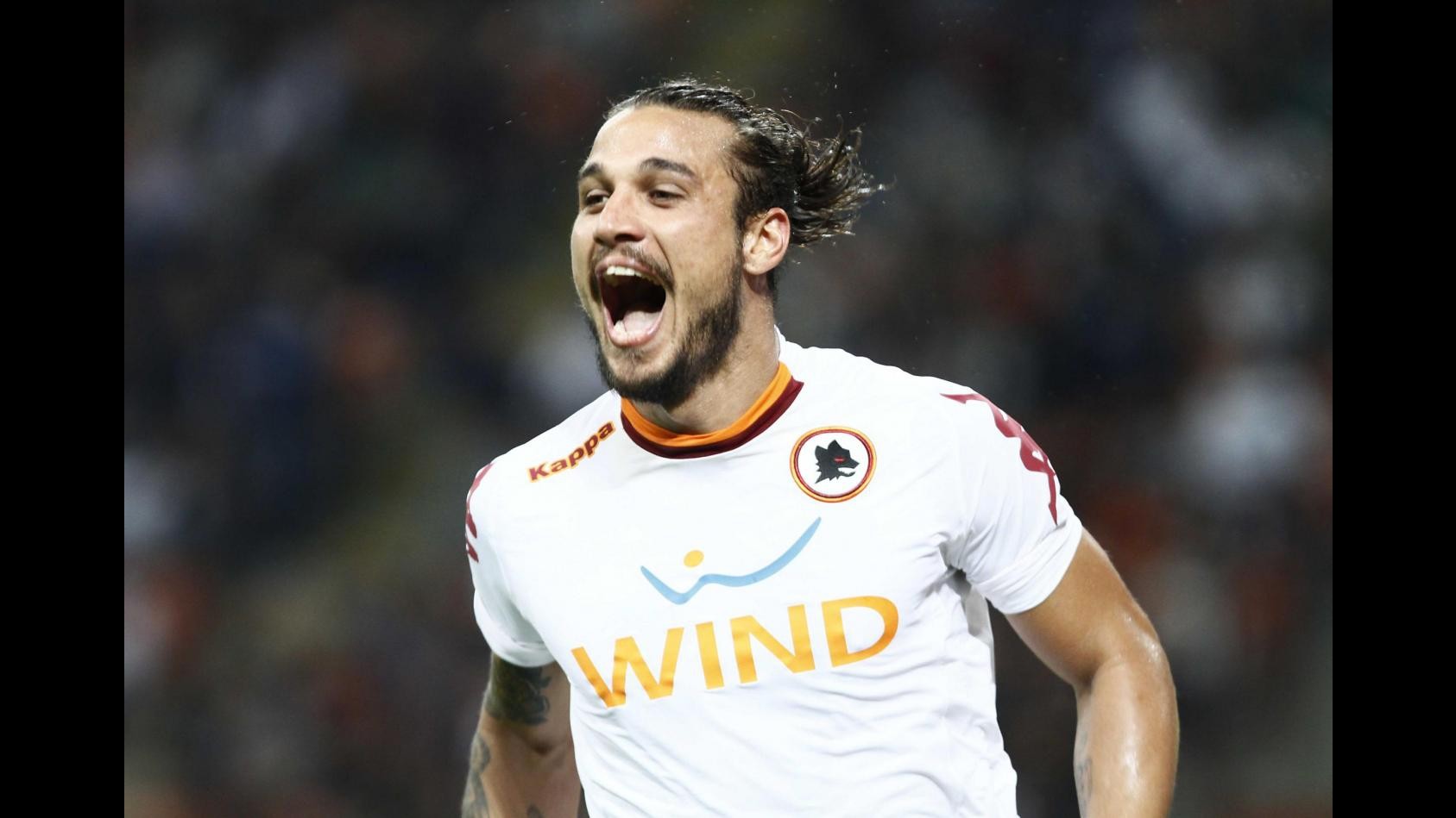 Roma, lieve distorsione al ginocchio per Osvaldo, ok Destro