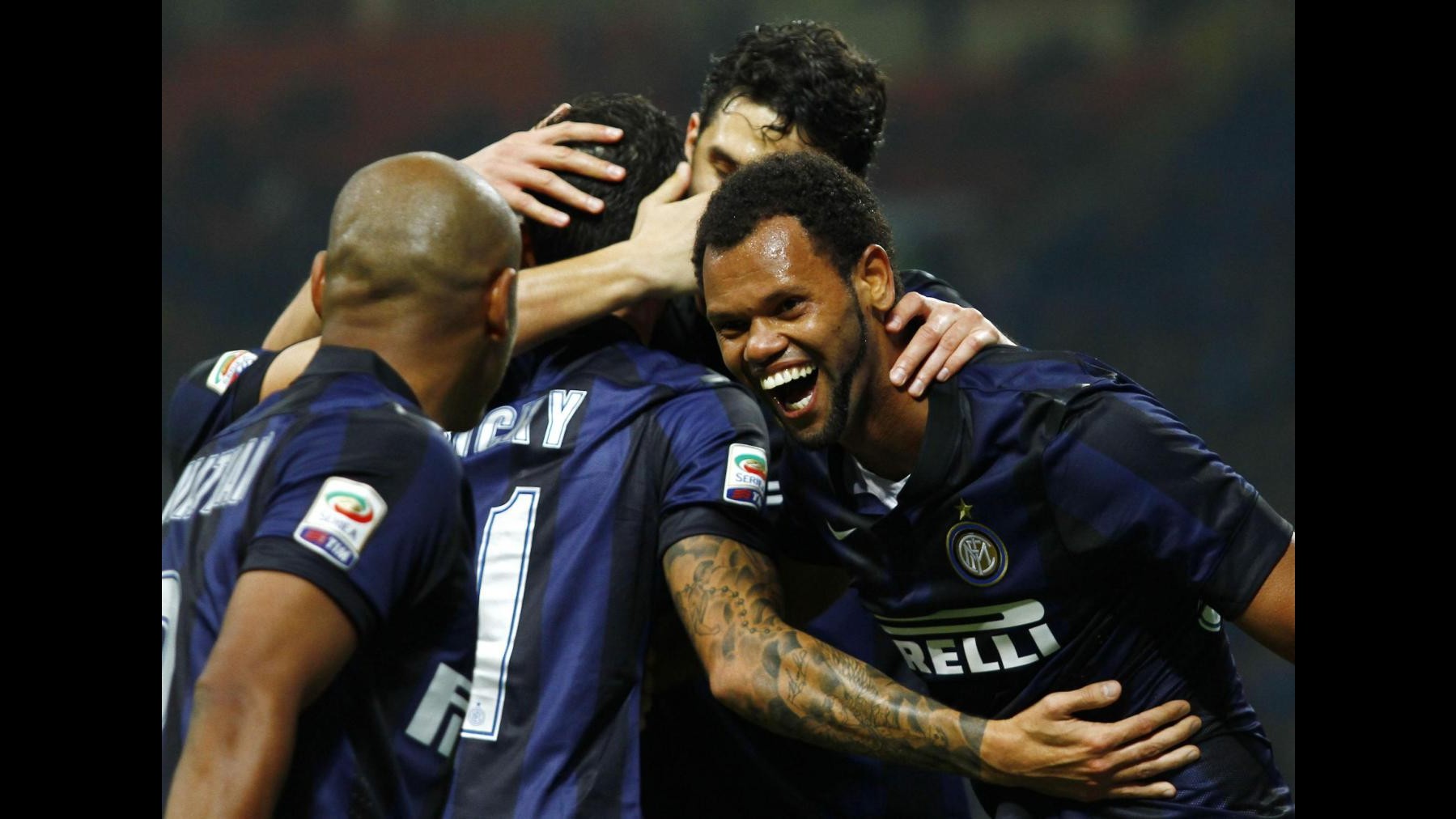 Inter torna al successo, poker e sorpasso al Verona: 4-2