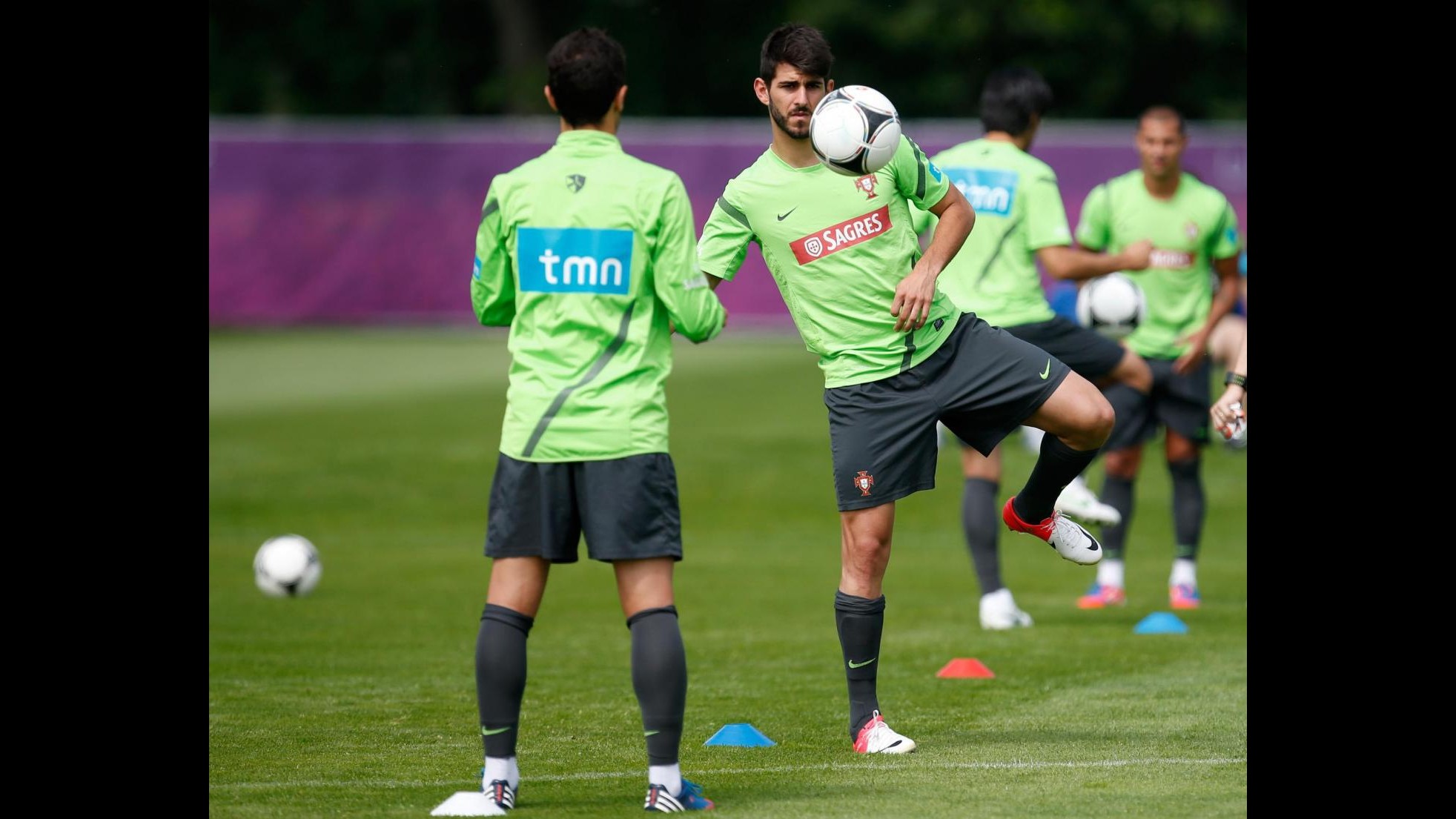 Calcio, stampa inglese: interesse Manchester United a Nelson Oliveira