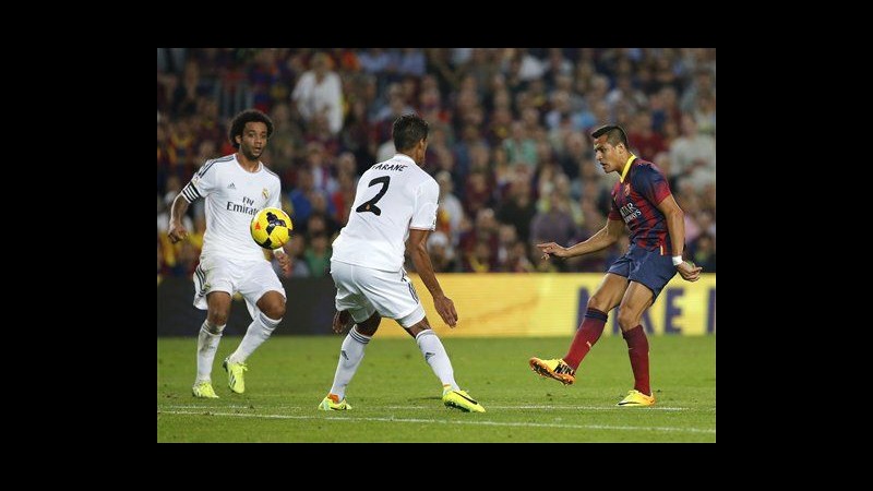 Clasico, le magie di Neymar e Sanchez spingono Barcellona: Real e Ancelotti ko 2-1